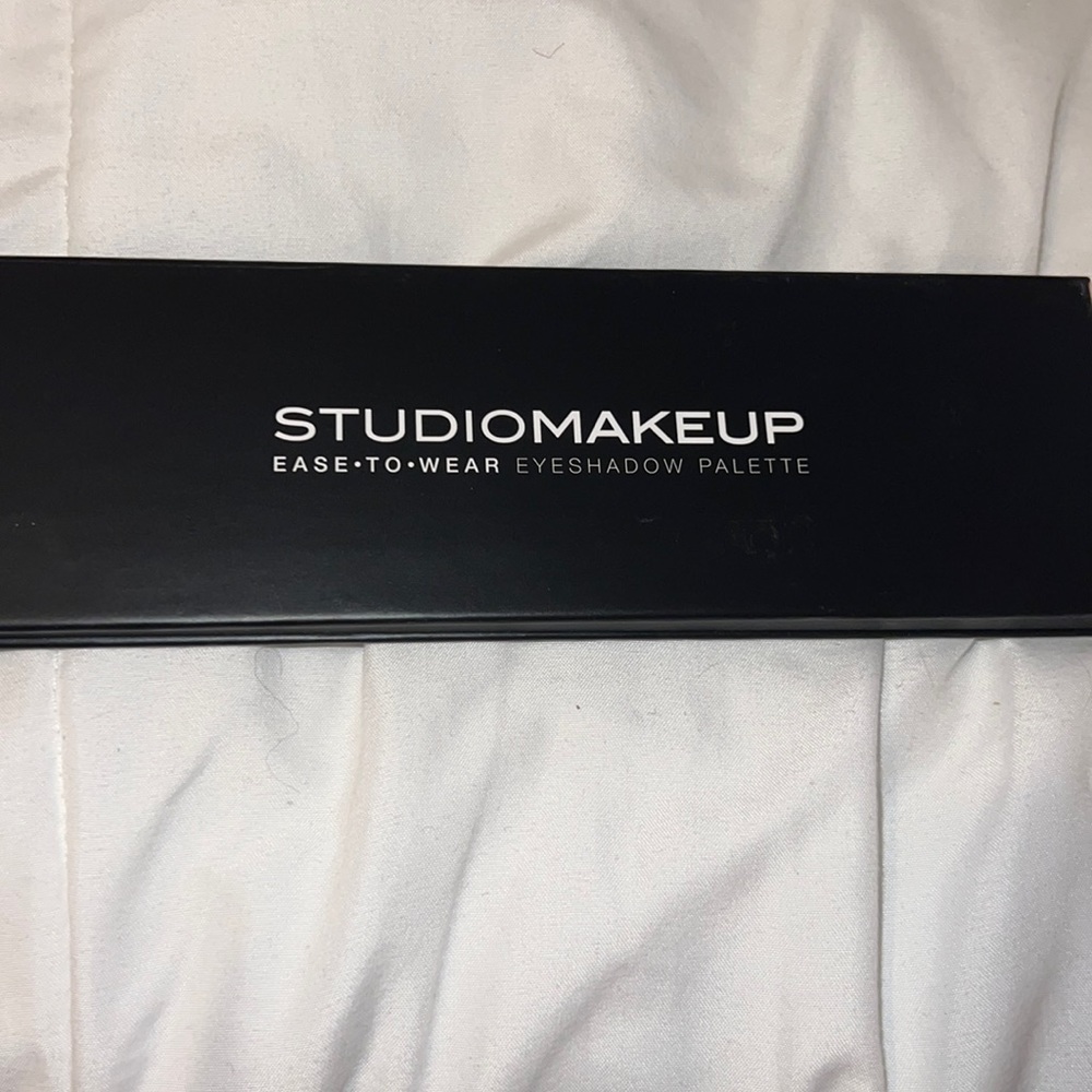 eyeshadow palette